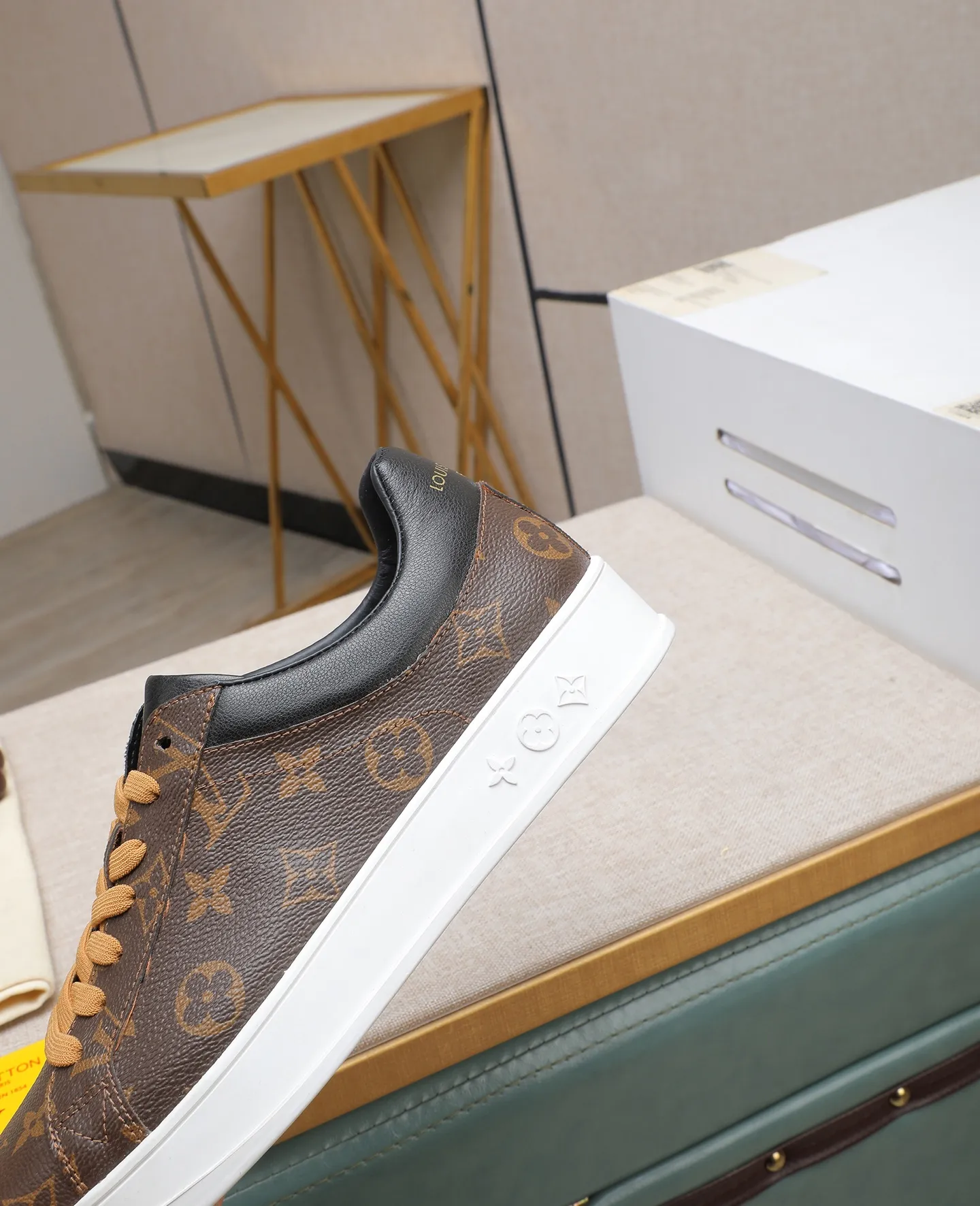 Men's shoes 💰420 📛📛(Niuli) high-end [LOUIS VUITTON】Louis Vuitton official website synchronizes new products👟Milan fashion catwalk style🇰🇾🇰🇾LV house logo, celebrity style, a must-have for fashionistas⚠️First-layer calfskin➕Cowhide lining➕Official website original original outsole👞Number 38-44